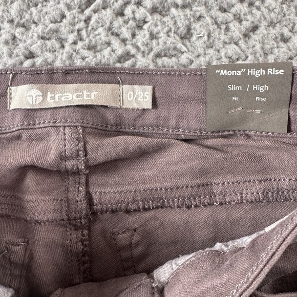 TRACTR MONA Gray Eiffel Tower High Rise Stretch‎ Cut Off Crop Jeans Sz 0/25 NWT - Picture 9 of 11